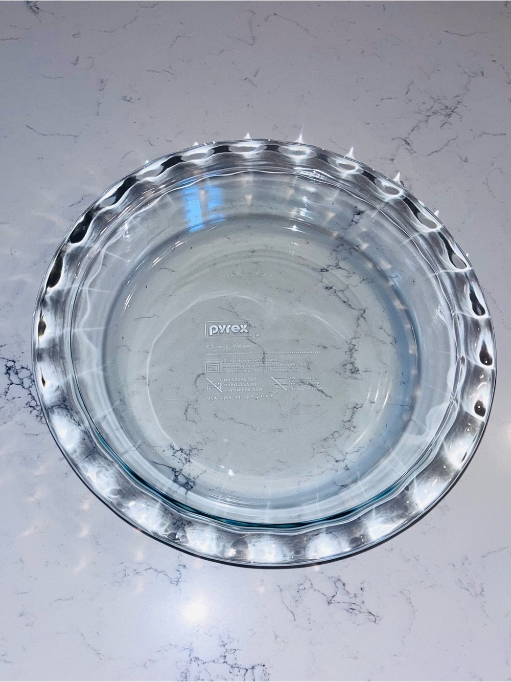 Pyrex C-209 clear glass pie dish plate scalloped, fluted edges 9.5”